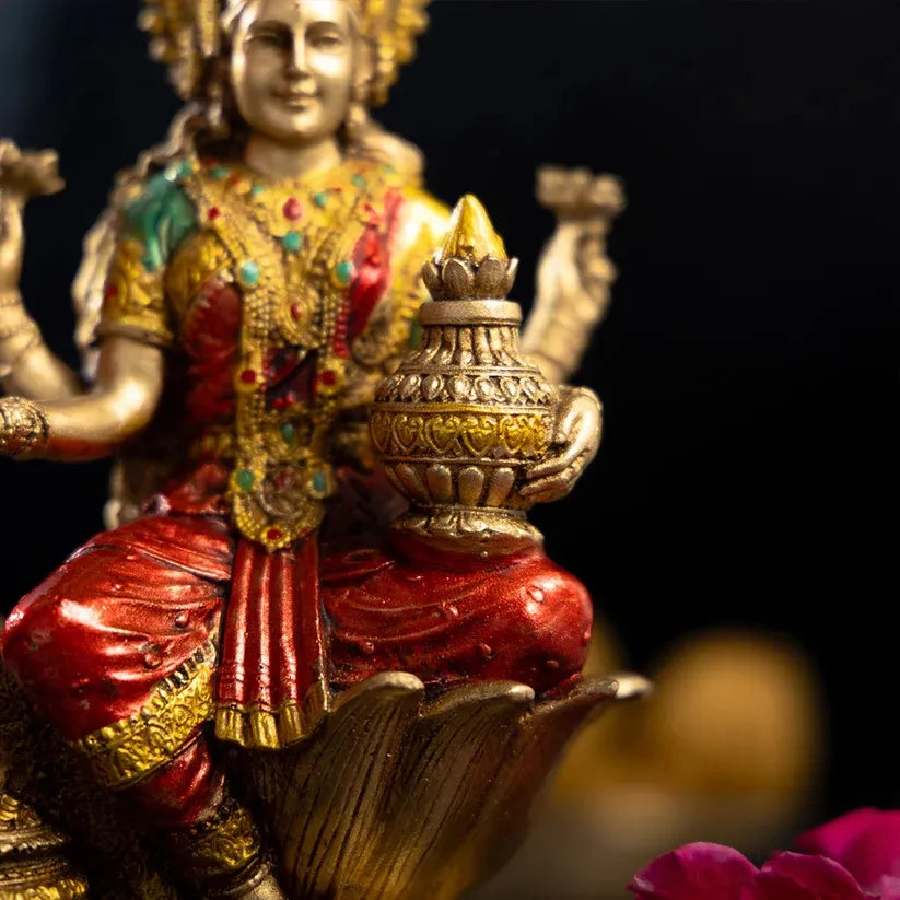 Goddess Lakshmi Devi Idol (7 inch )