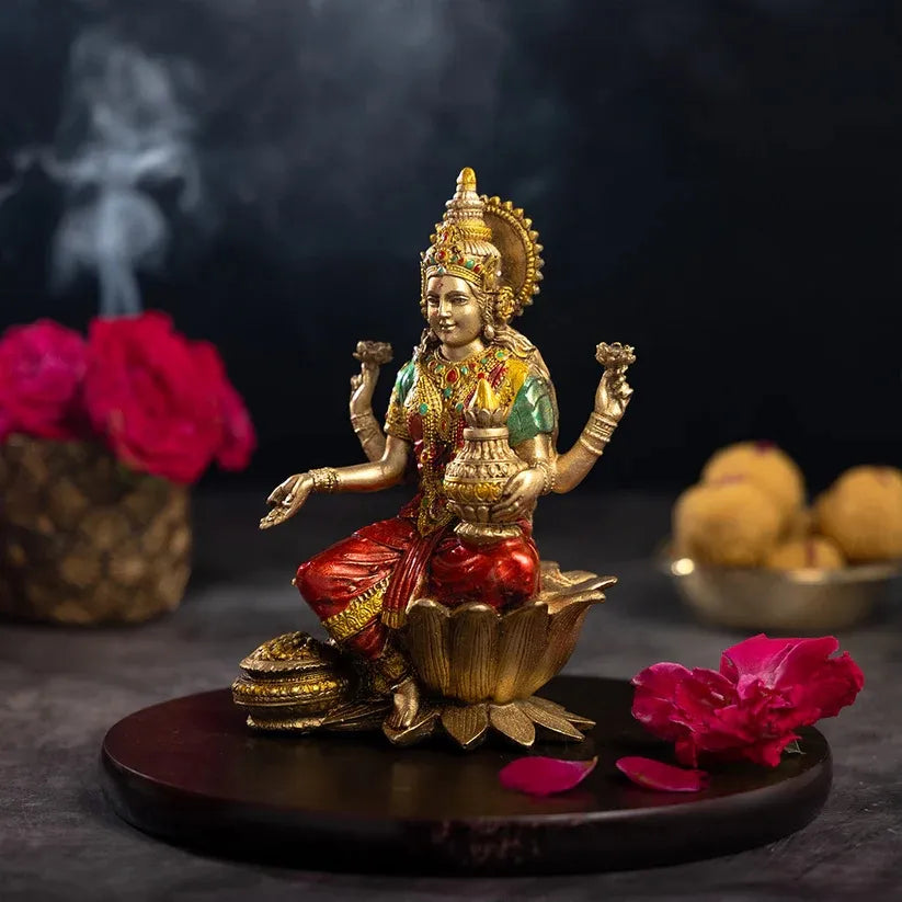 Goddess Lakshmi Devi Idol (7 inch )